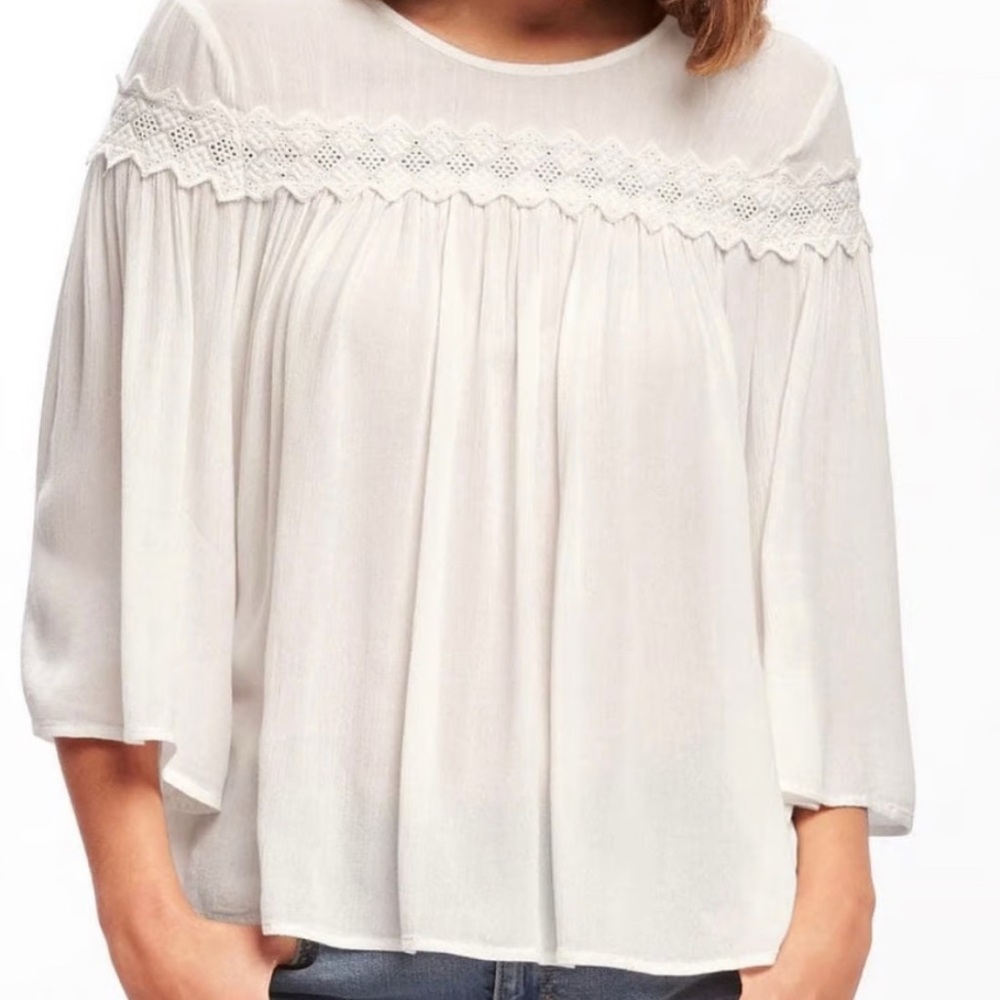 OLD NAVY size L cream colored, embroidered embellishment 3/4 length sleeved top